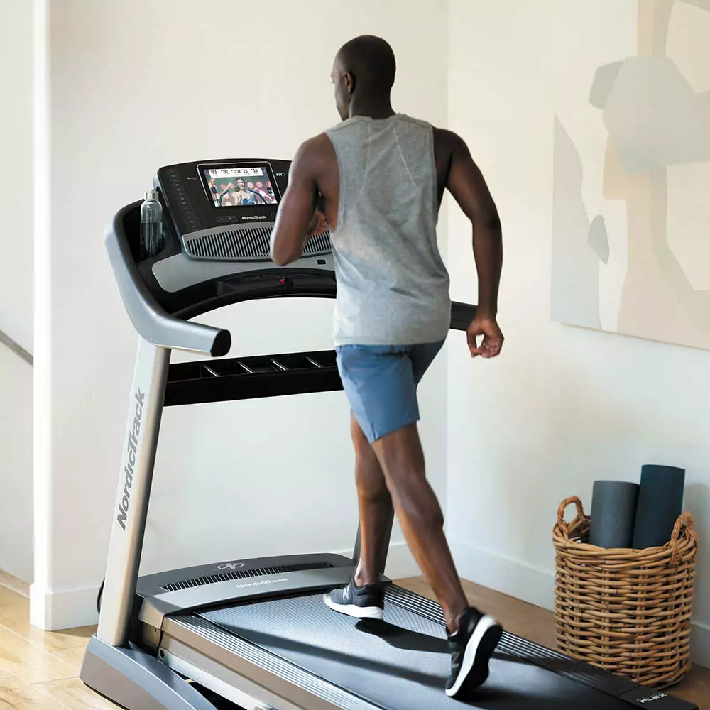 NordicTrack Commercial 1750 Treadmill Version 3.0 15 NordicTrack Commercial 1750 Treadmill Version 3.0