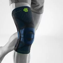 Bauerfeind Knee Support - Black Massage/Support